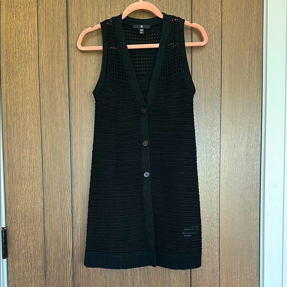Black Sleeveless Knit Long Vest